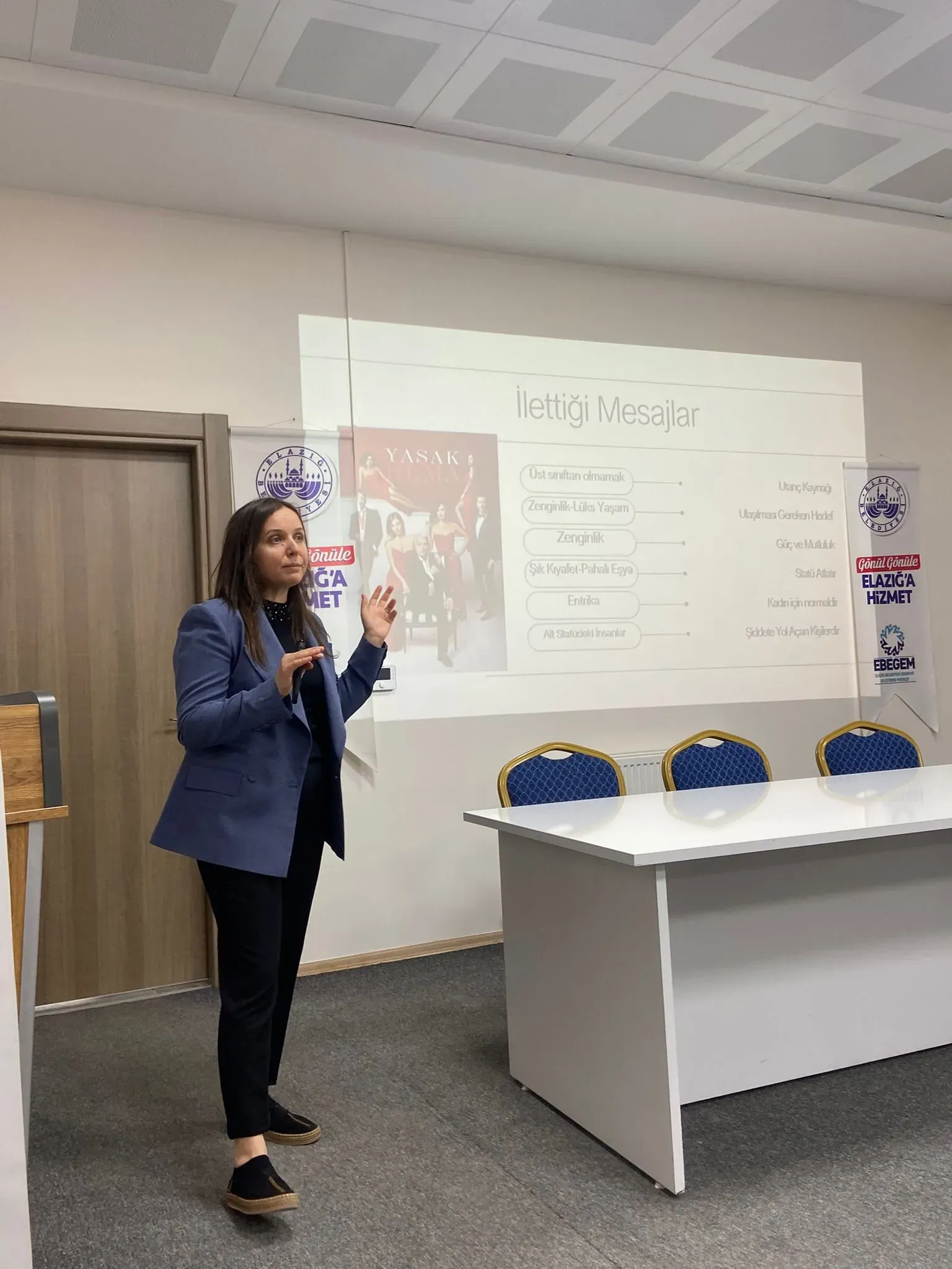 DOÇ. DR. Özlem Çakar Çelik Kültür ve Medya ile İlgili Konferans Verdi